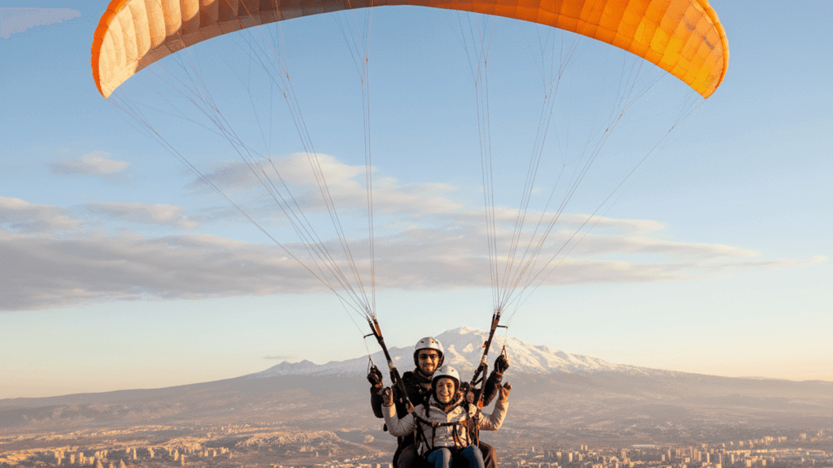 Gökyüzüne Adım Adım: Kayseri Ali Dağı Yamaç Paraşütü İçin Merak Edilen 10 Soru